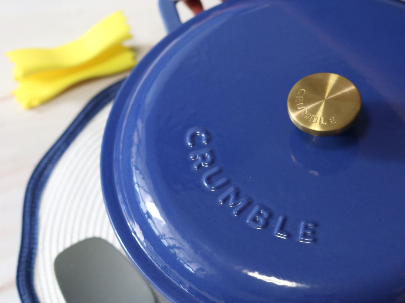 Shallow Casserole Dutch Oven